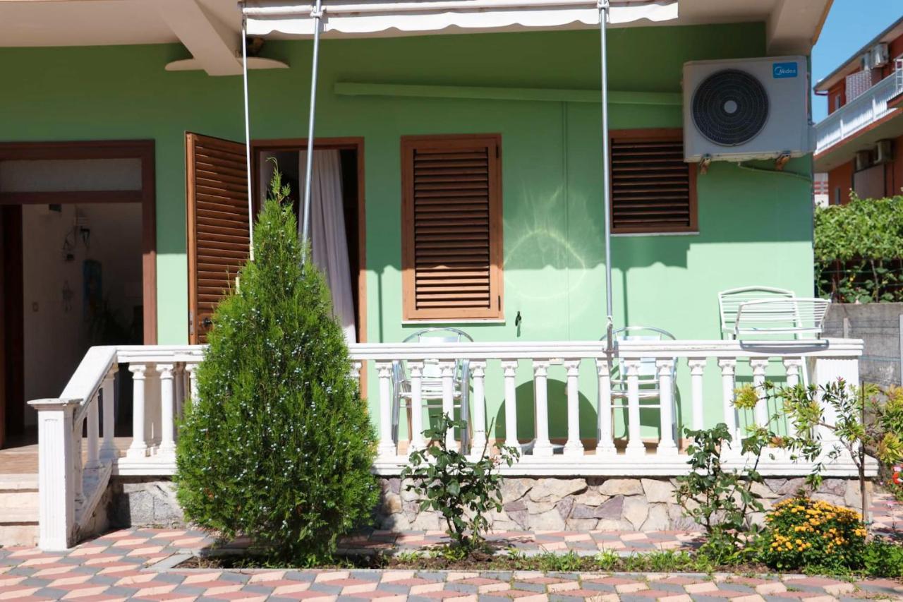 Apartment Celaj Velipojë Exteriör bild