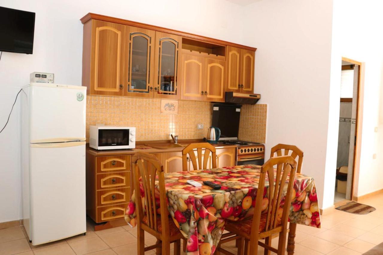 Apartment Celaj Velipojë Exteriör bild