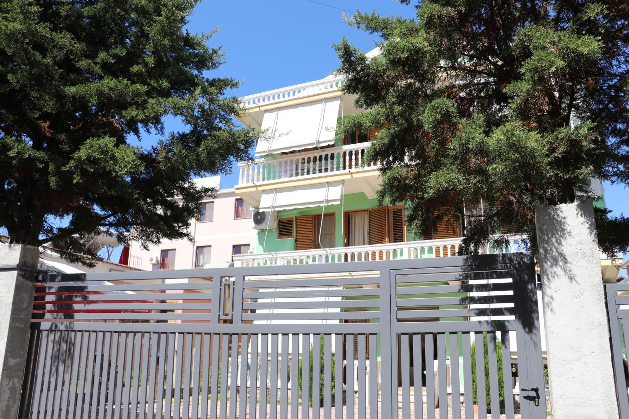 Apartment Celaj Velipojë Exteriör bild